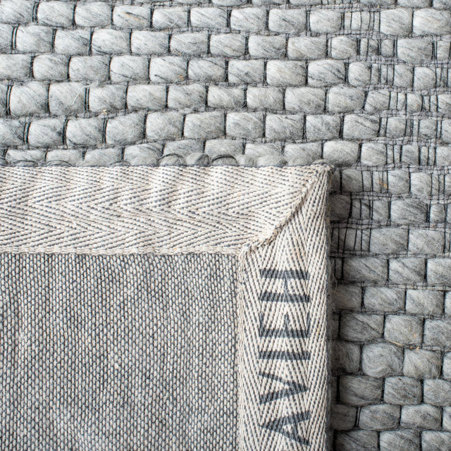 Safavieh Marbella Mrb551G Silver/Grey Rugs.