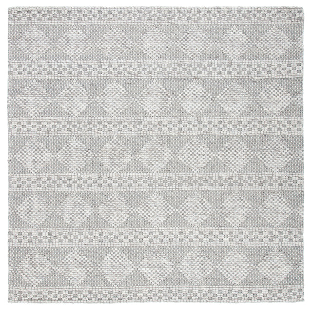 Safavieh Marbella Mrb552B Beige/Grey Rugs.