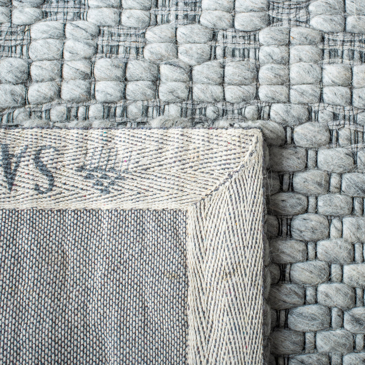 Safavieh Marbella Mrb552G Silver/Grey Rugs.