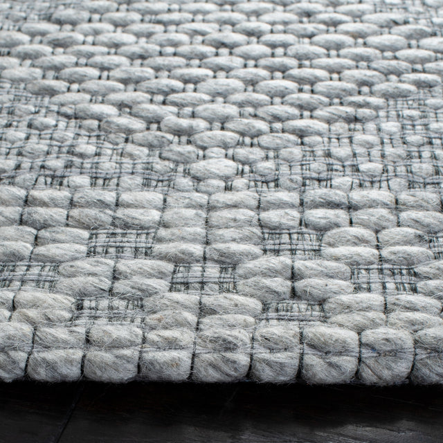 Safavieh Marbella Mrb552G Silver/Grey Rugs.