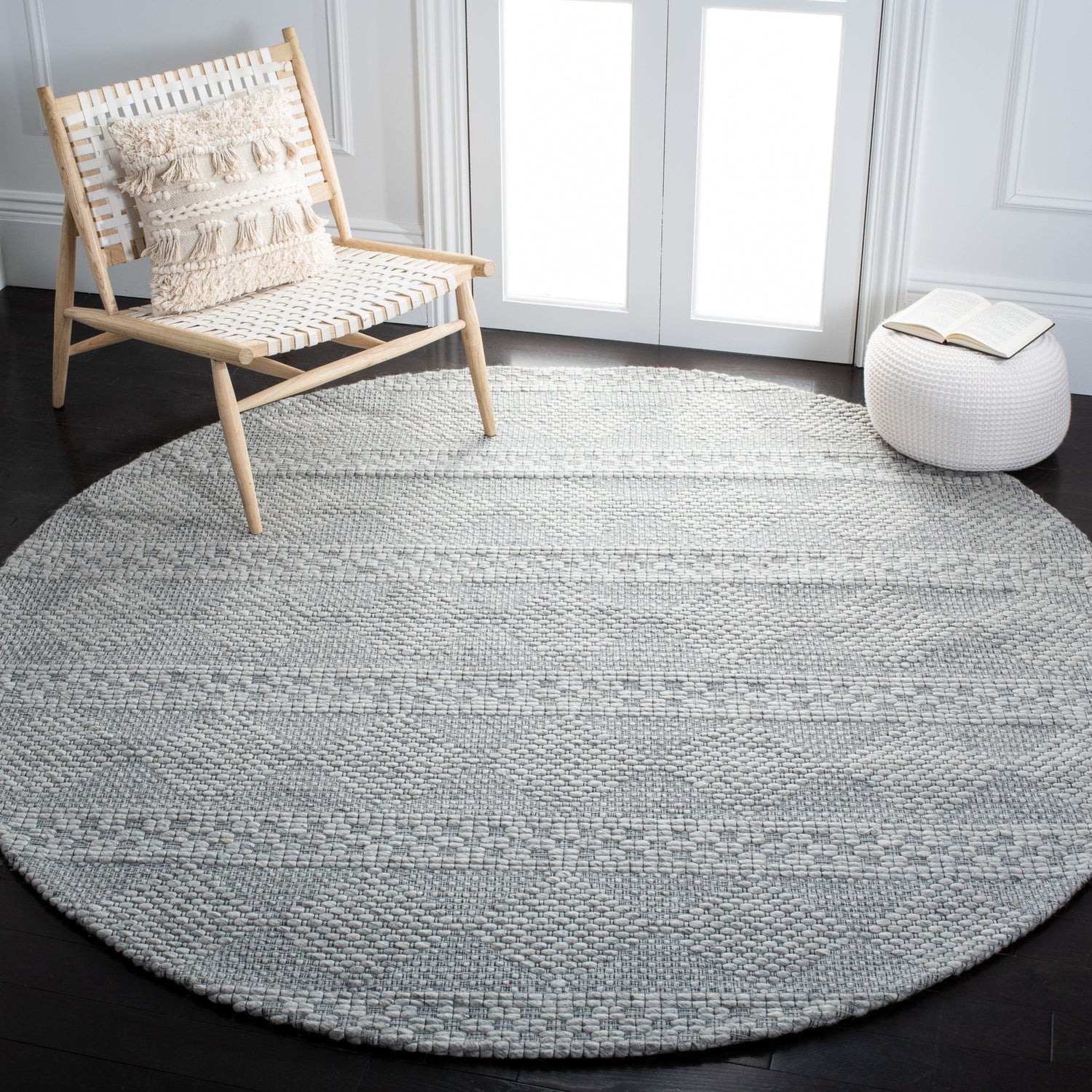 Safavieh Marbella Mrb552G Silver/Grey Rugs.