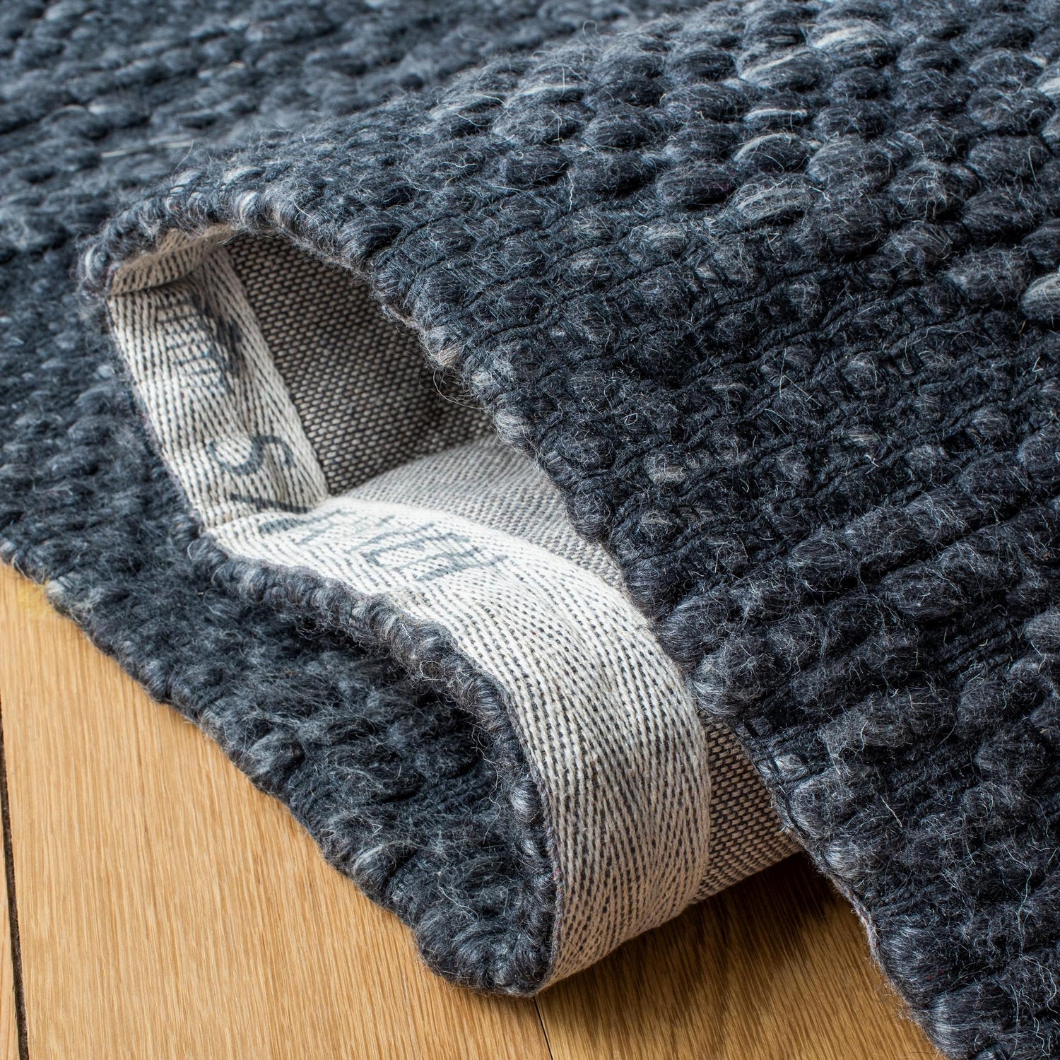 Safavieh Marbella Mrb552H Charcoal Rugs.