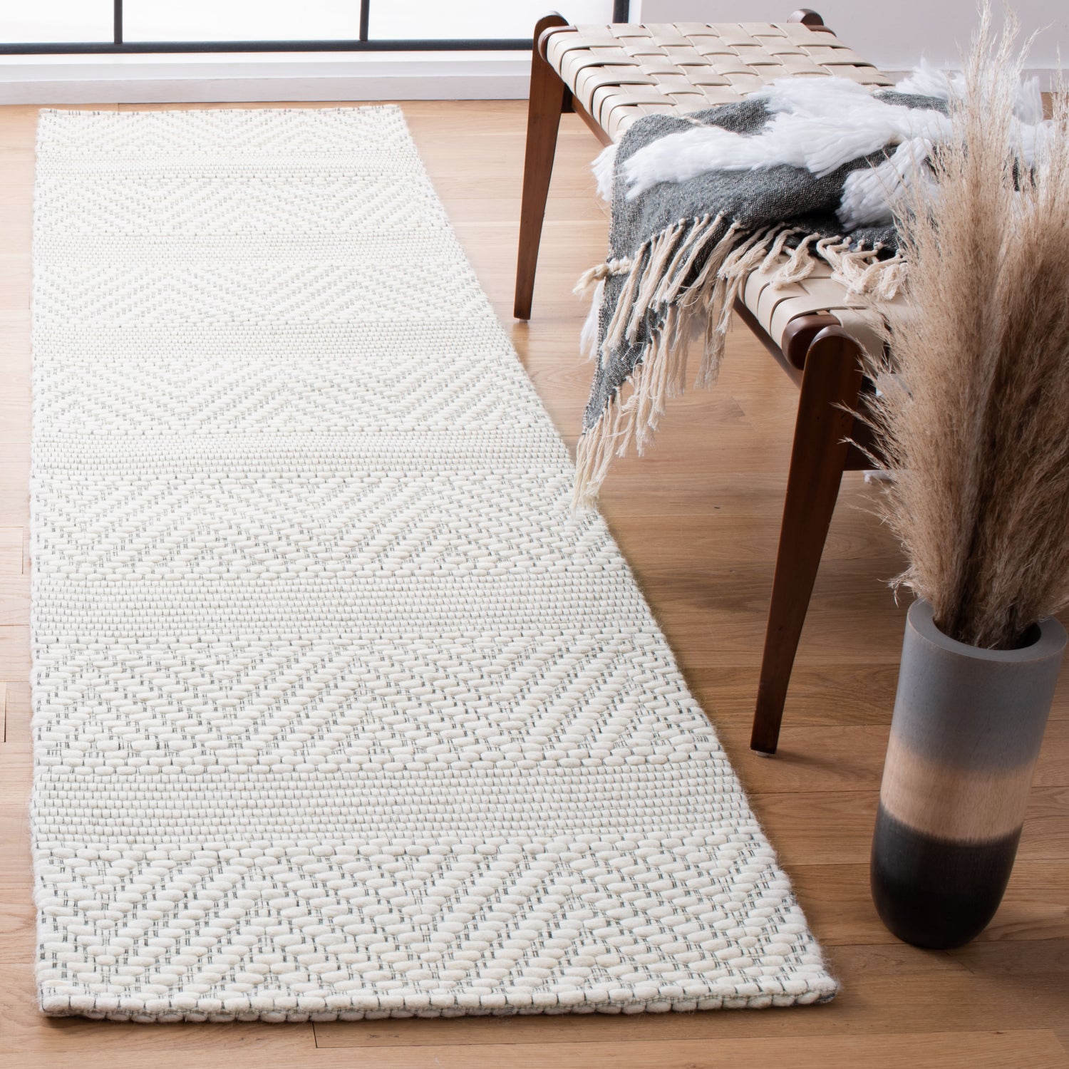 Safavieh Marbella Mrb554A Ivory Rugs.