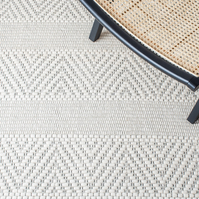 Safavieh Marbella Mrb554A Ivory Rugs.