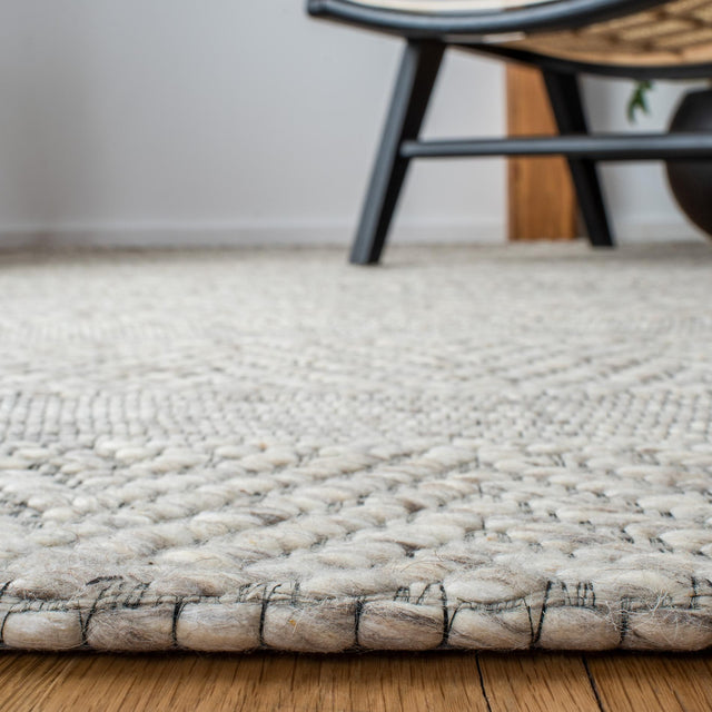 Safavieh Marbella Mrb554B Beige/Light Grey Rugs.