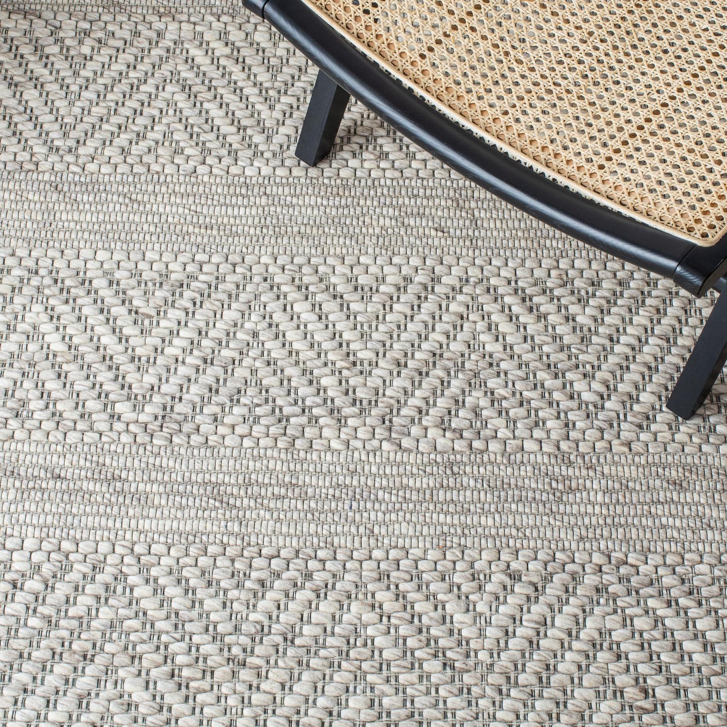 Safavieh Marbella Mrb554B Beige/Light Grey Rugs.