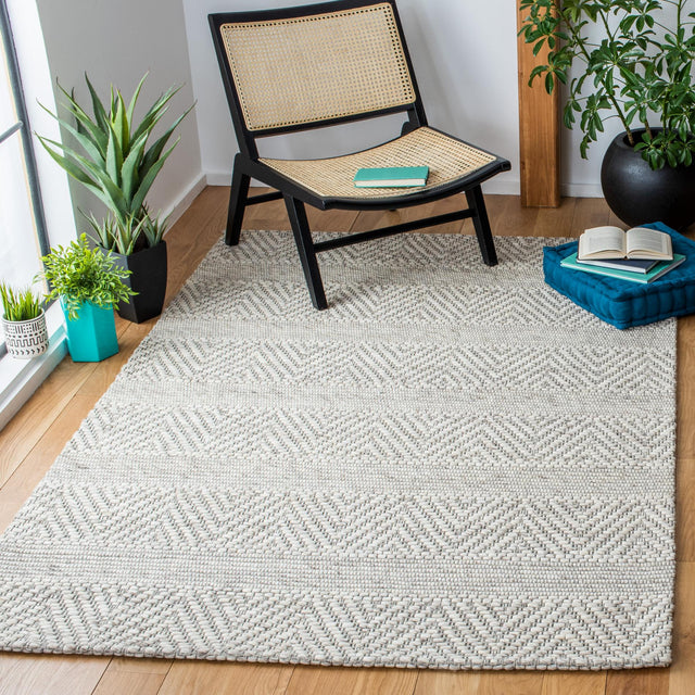 Safavieh Marbella Mrb554B Beige/Light Grey Rugs.