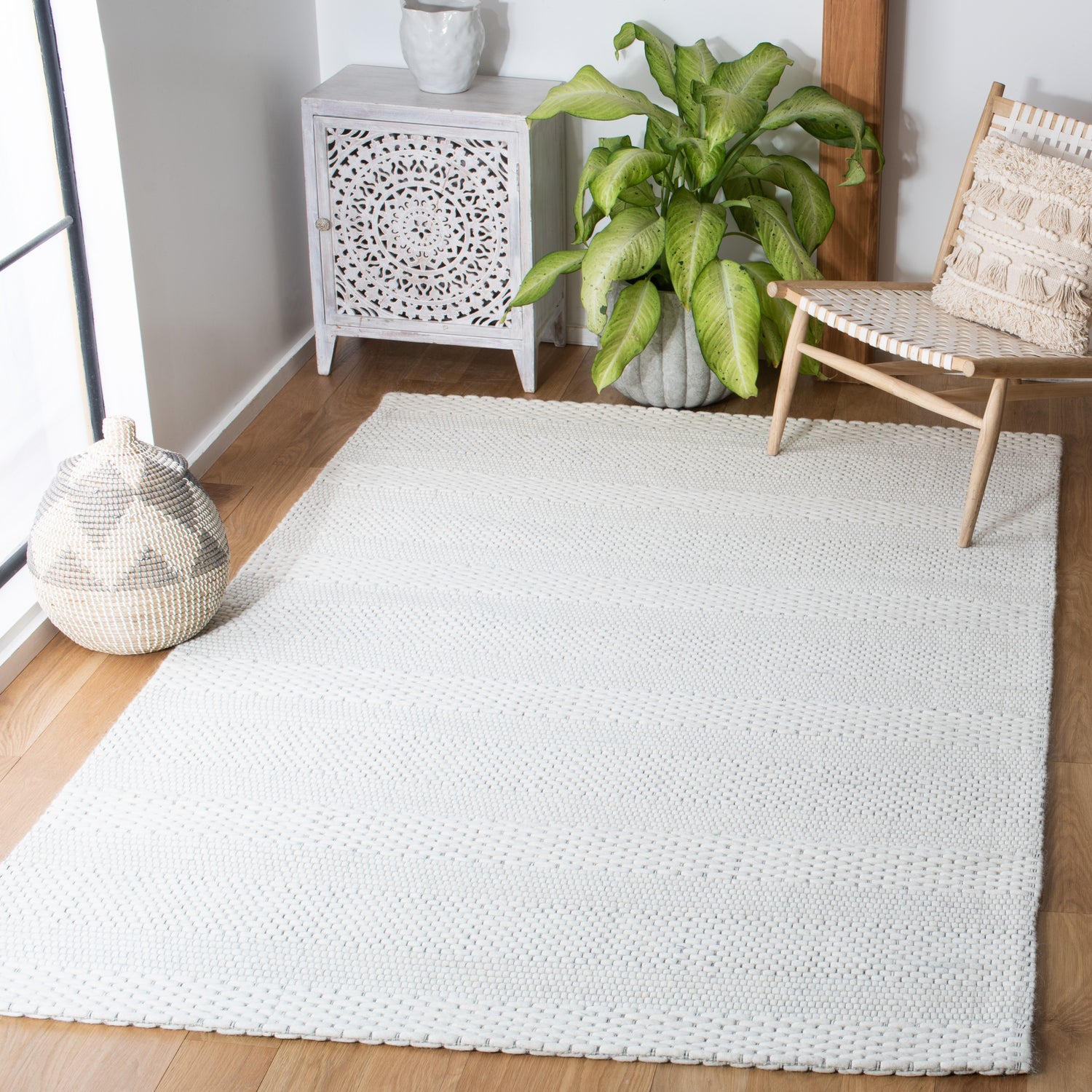 Safavieh Marbella Mrb556A Ivory Rugs.
