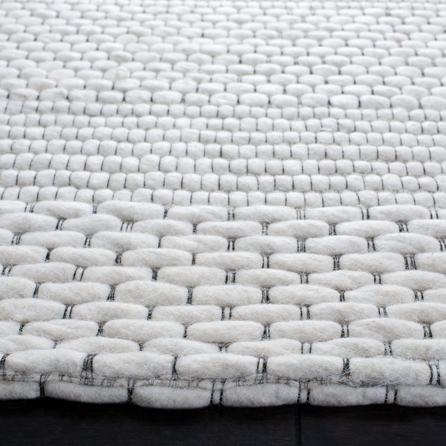 Safavieh Marbella Mrb556A Ivory Rugs.