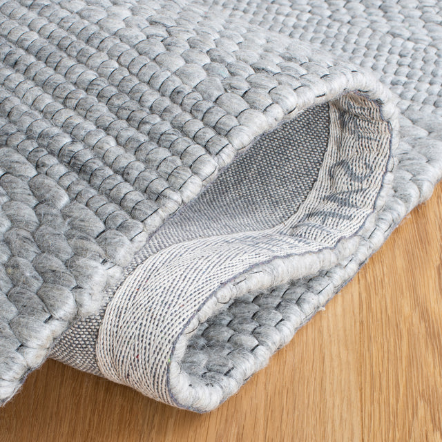 Safavieh Marbella Mrb556G Silver/Grey Rugs.