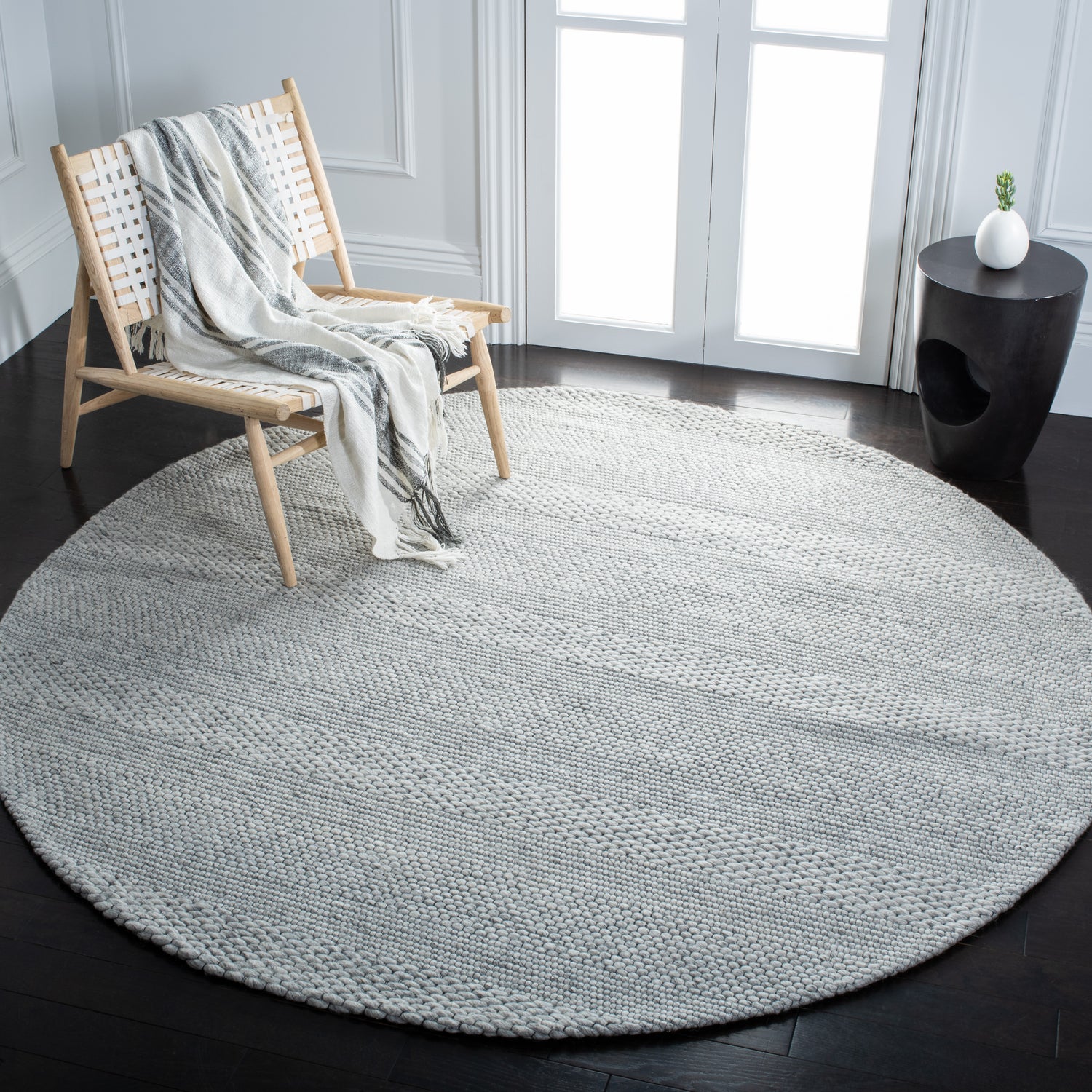 Safavieh Marbella Mrb556G Silver/Grey Rugs.