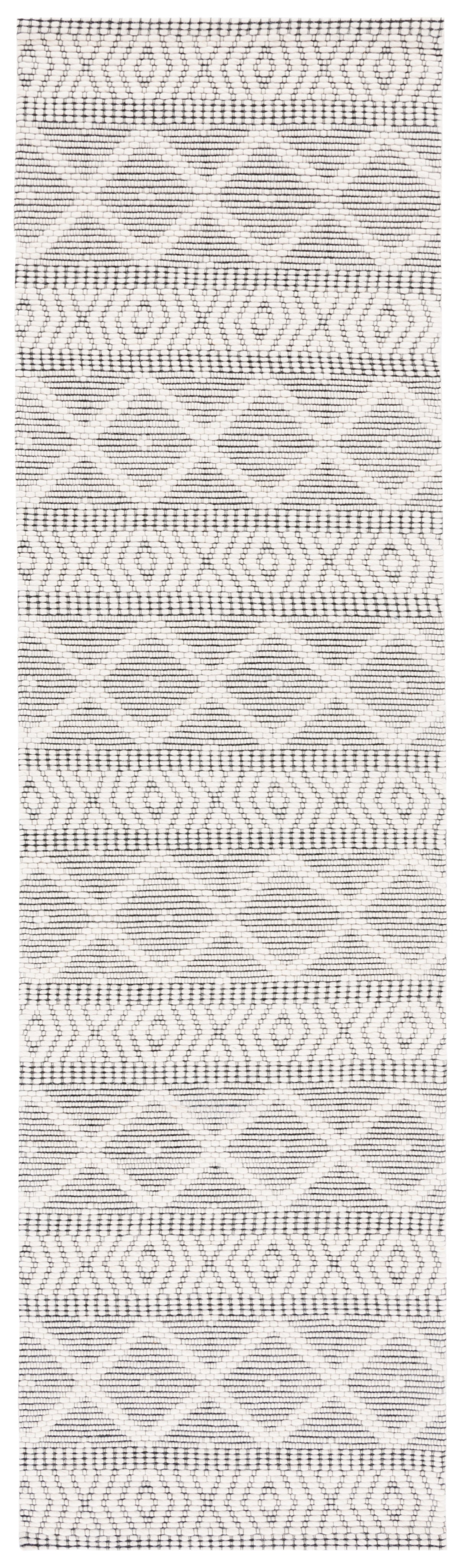Safavieh Marbella Mrb751A Ivory/Black Rug.