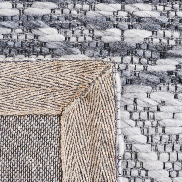 Safavieh Marbella Mrb854F Ivory/Grey Rug.