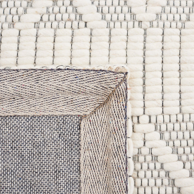 Safavieh Marbella Mrb908A Ivory/Beige Rug.