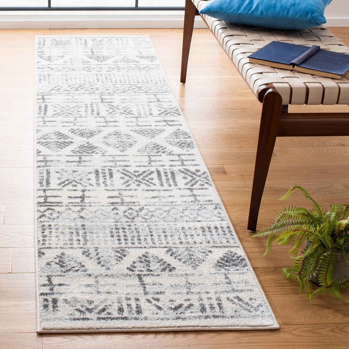 Safavieh Mercer Mre413A Ivory/Grey Rugs.