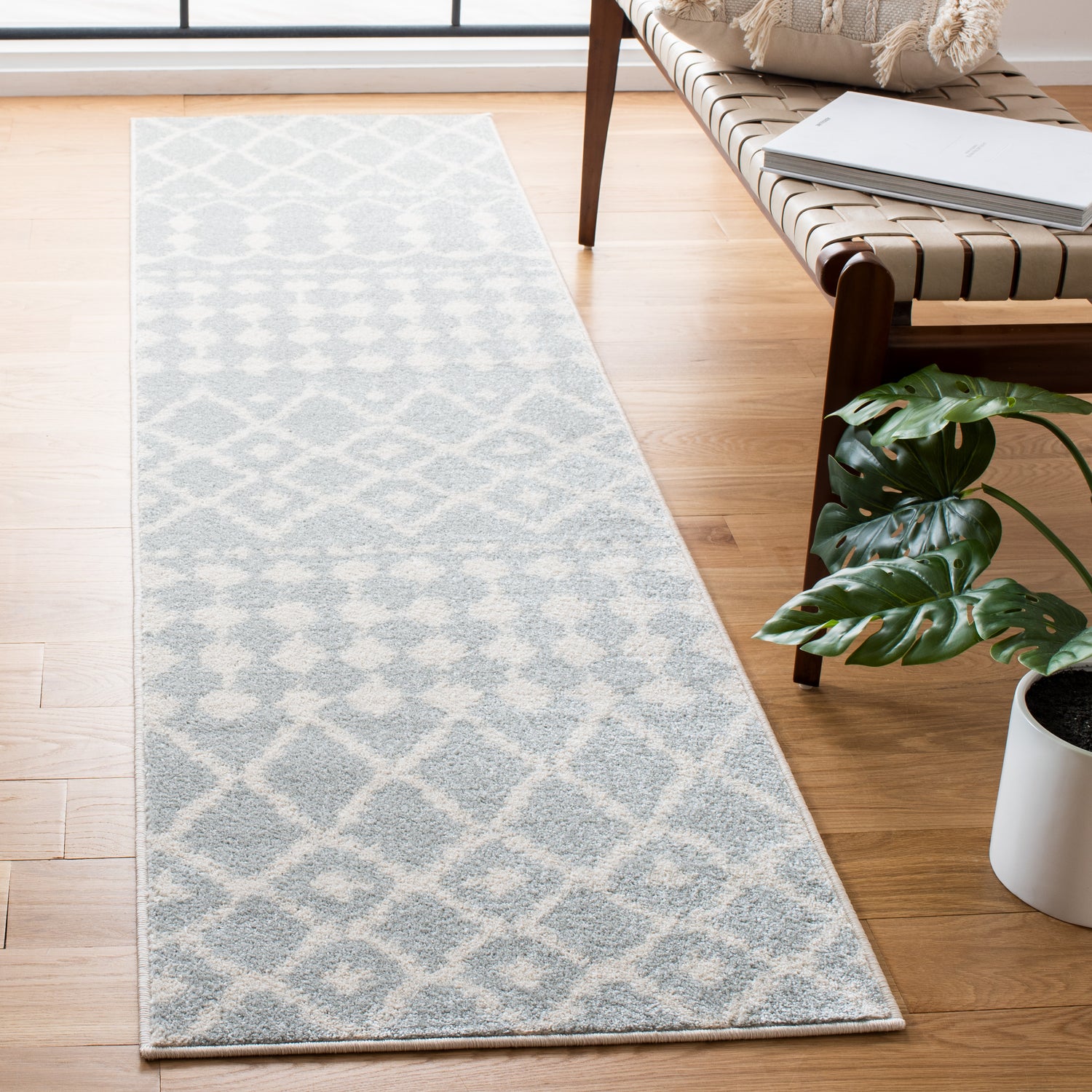 Safavieh Mercer Mre414E Light Grey/Cream Rugs.