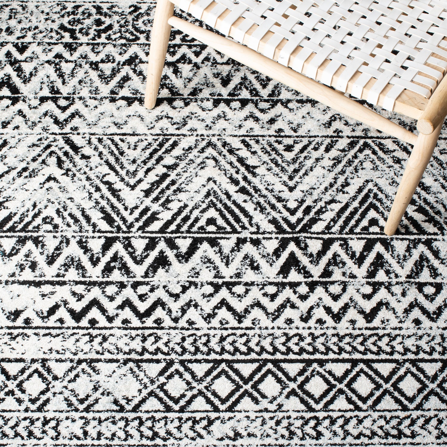 Safavieh Mercer Mre416A Ivory/Charcoal Rugs.