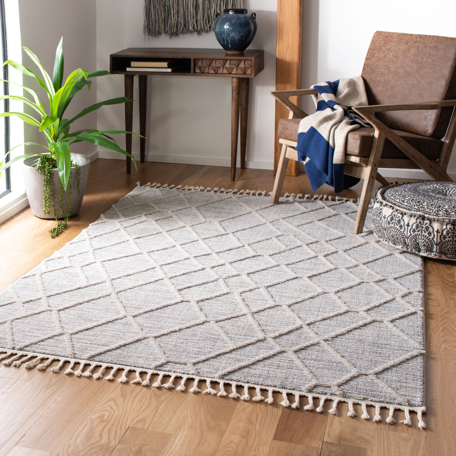 Safavieh Marrakesh Mrk514A Ivory/Grey Rug.