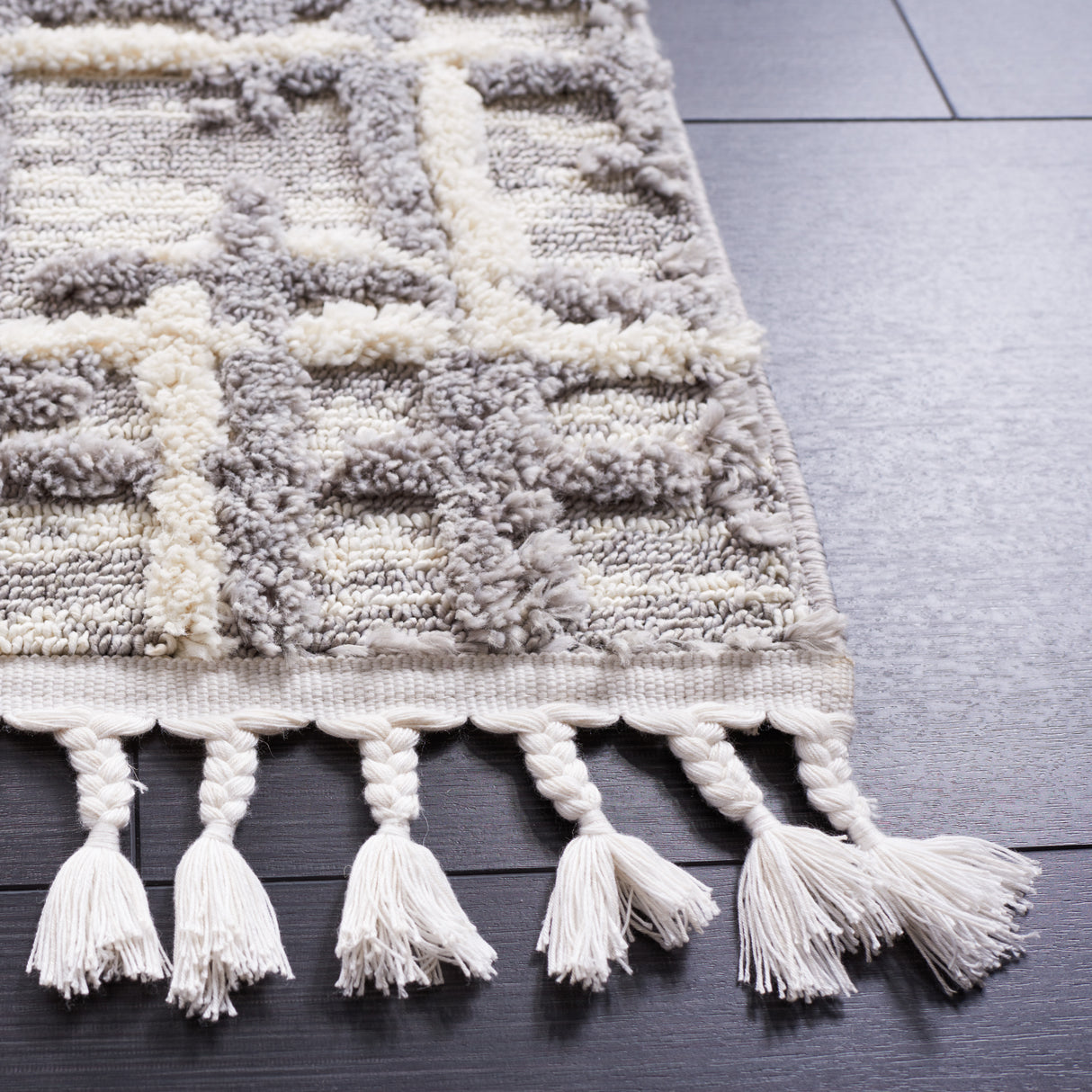 Safavieh Marrakesh Mrk544A Ivory/Dark Grey Rug.