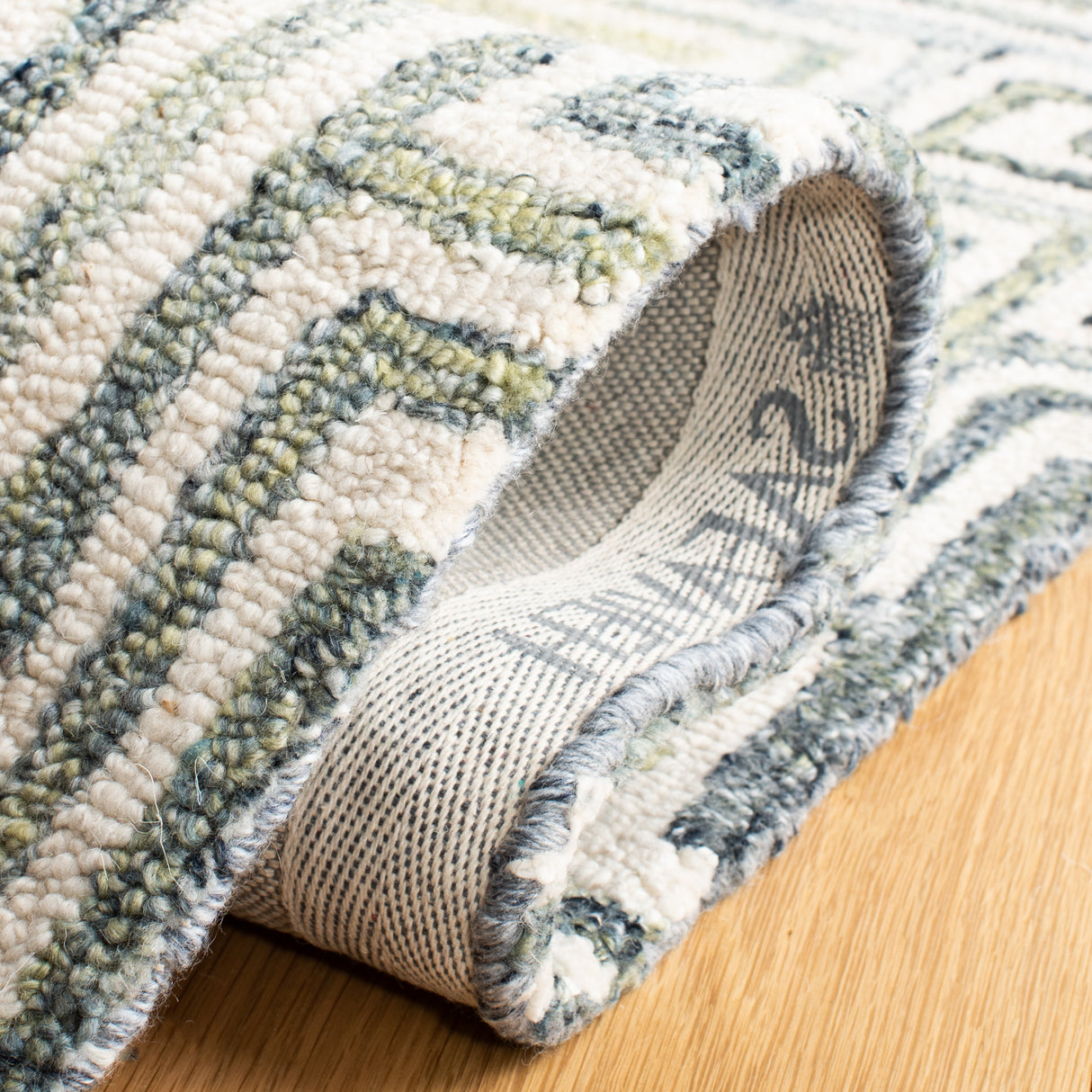 Safavieh Marquee Mrq113A Ivory/Blue Rugs.