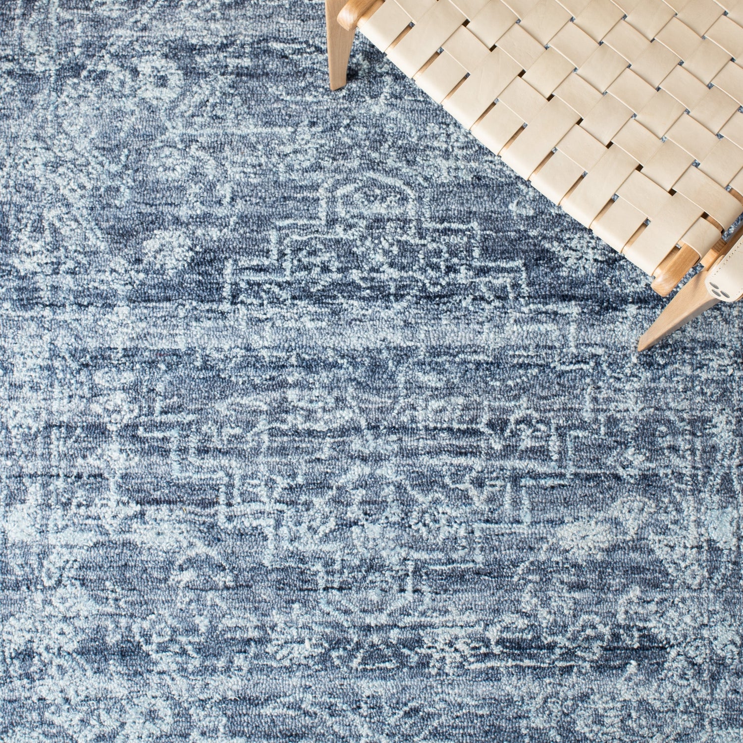 Safavieh Marquee Mrq115N Navy Rugs.