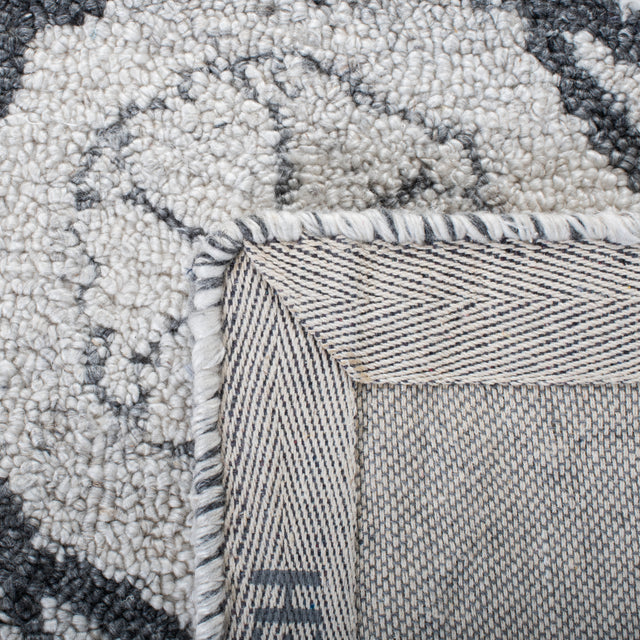 Safavieh Marquee Mrq118A Ivory/Grey Rugs.