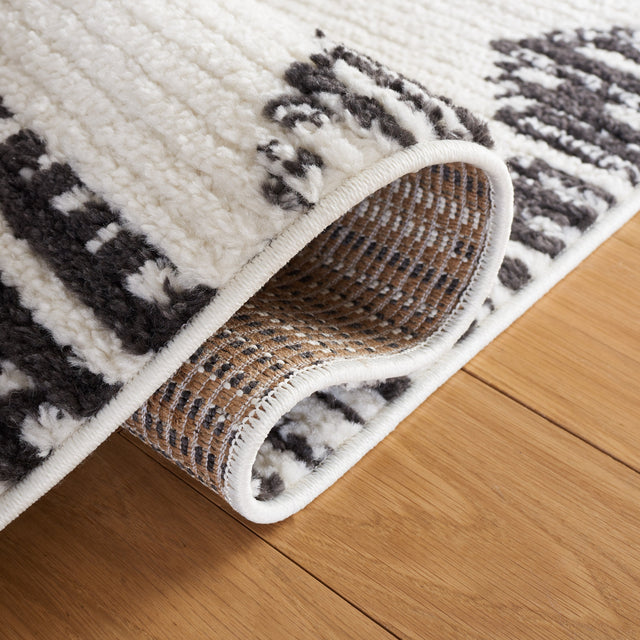 Safavieh Moroccan Tassel Mrt103A Ivory/Black Rug.