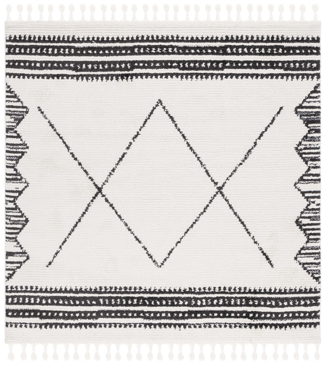 Safavieh Moroccan Tassel Mrt103A Ivory/Black Rug.