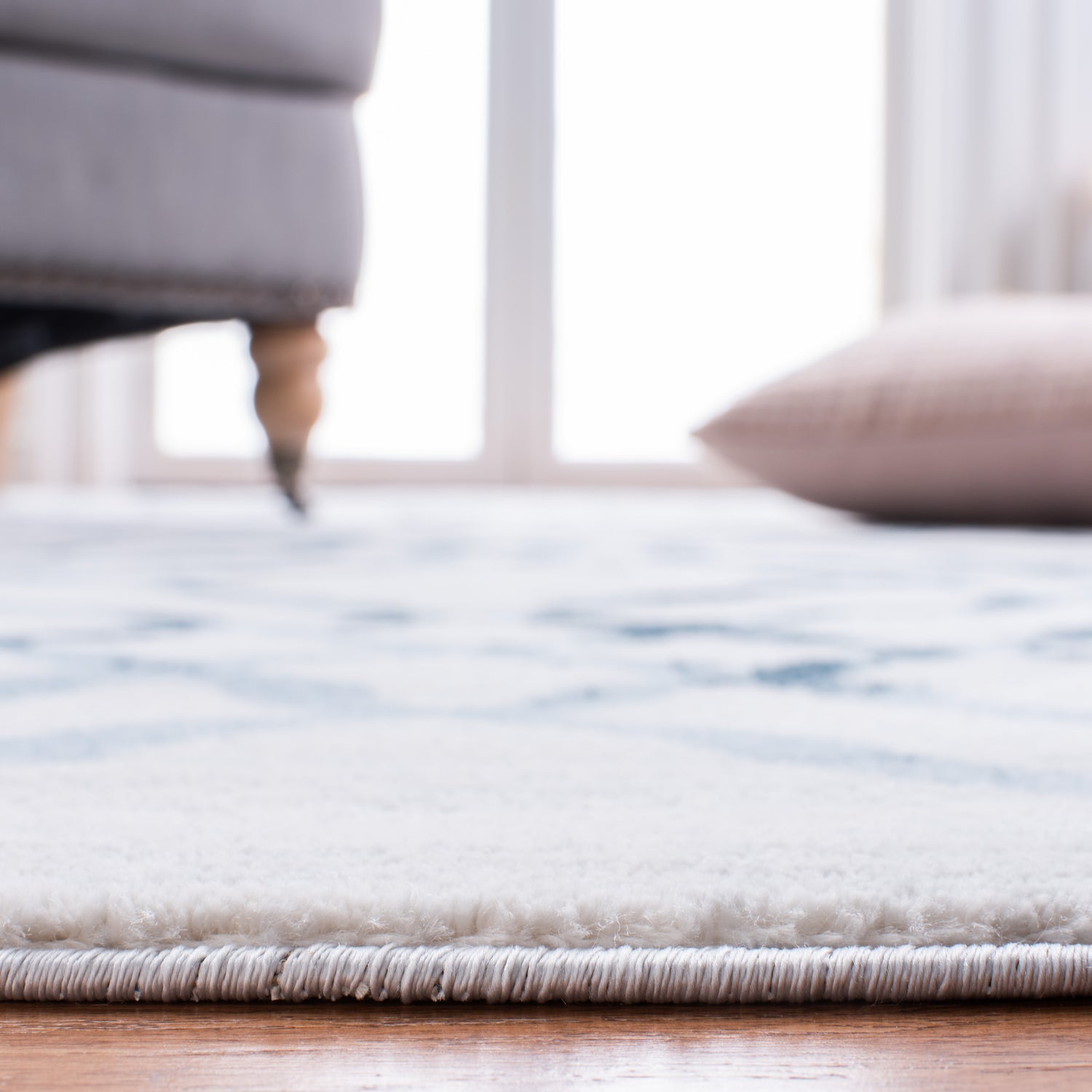Safavieh Martha Stewart Msr0957A Ivory/Turquoise Rugs.