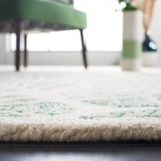 Safavieh Martha Stewart Msr3529Y Ivory/Green Rug.