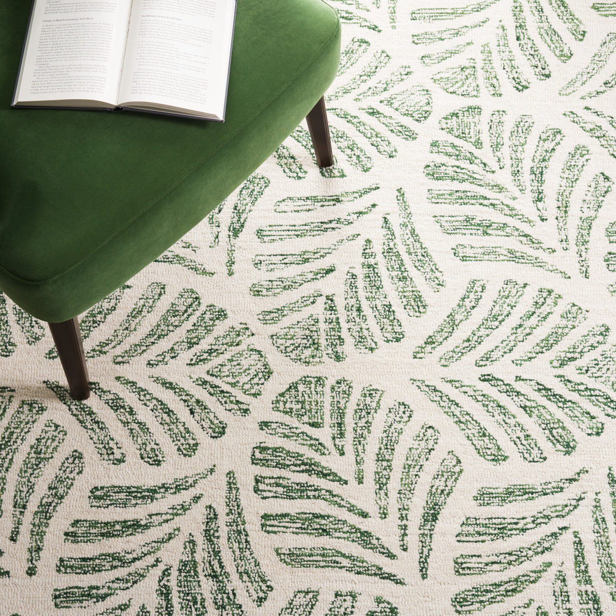 Safavieh Martha Stewart Msr3529Y Ivory/Green Rug.