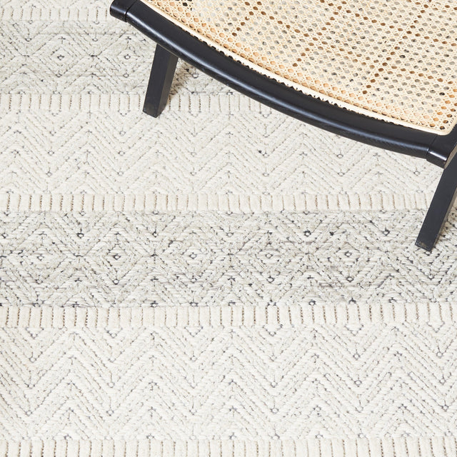 Safavieh Martha Stewart Msr9606A Ivory/Grey Rug.