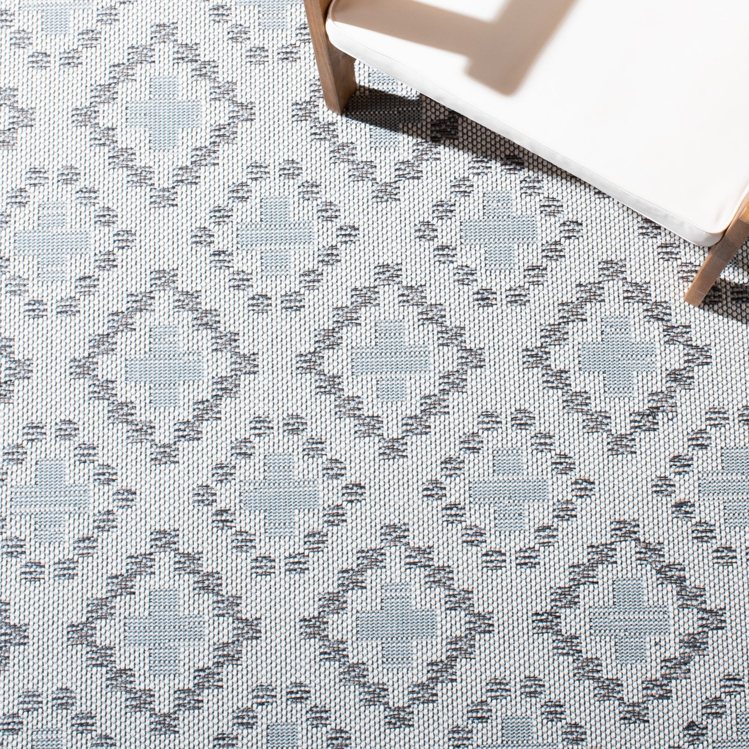 Safavieh Martha Stewart Msro307F Ivory/Grey Rugs.