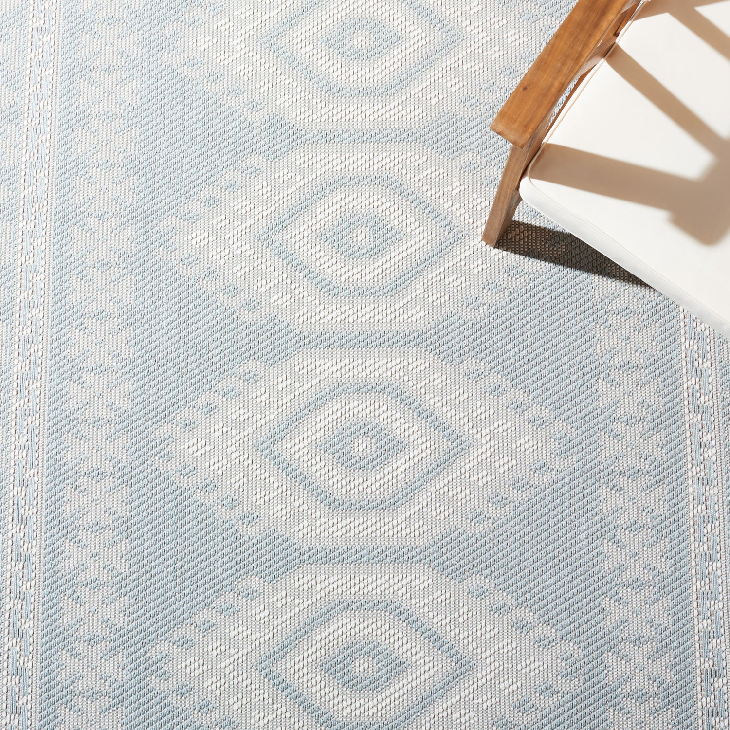 Safavieh Martha Stewart Msro327J Aqua/Blue Ivory Rugs.
