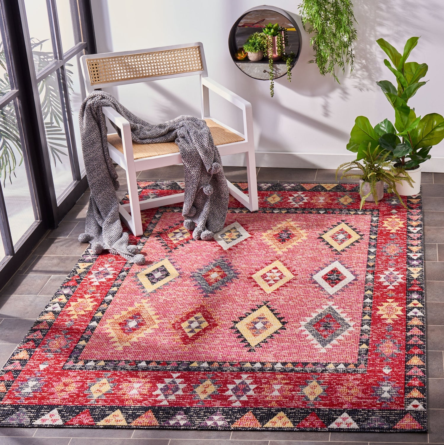 Safavieh Montage Mtg201U Pink/Black Rug.