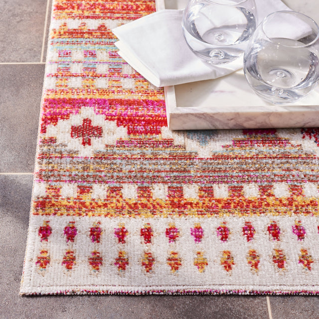 Safavieh Montage Mtg272Q Red/Fuchsia Rug.