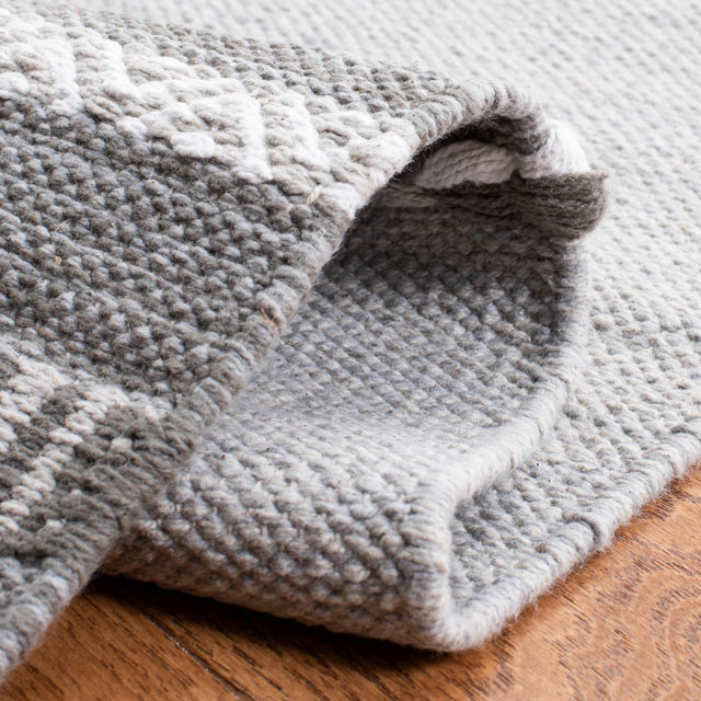 Safavieh Montauk Mtk215F Grey/Ivory Rugs.