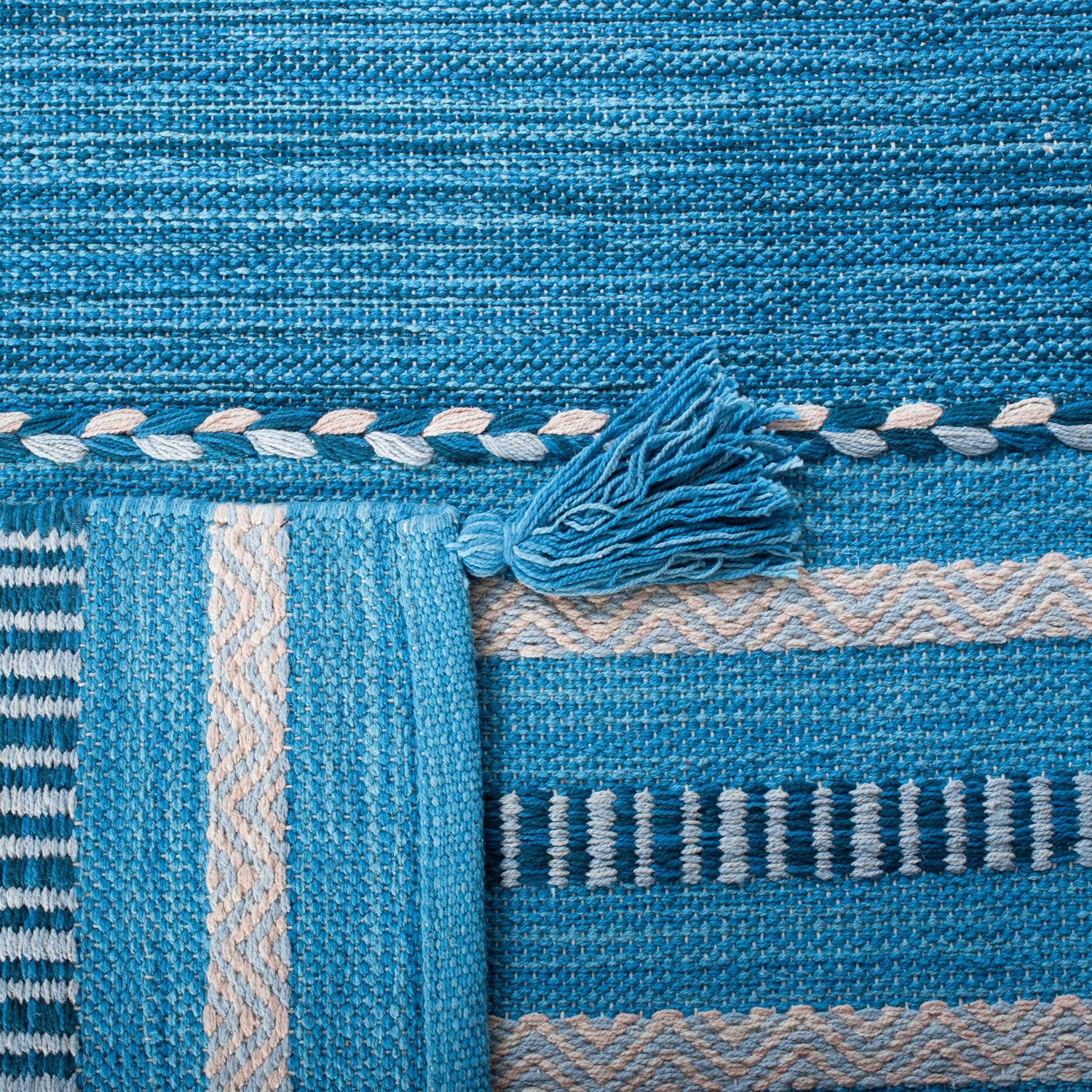 Safavieh Montauk Mtk215M Blue/Grey Rugs.