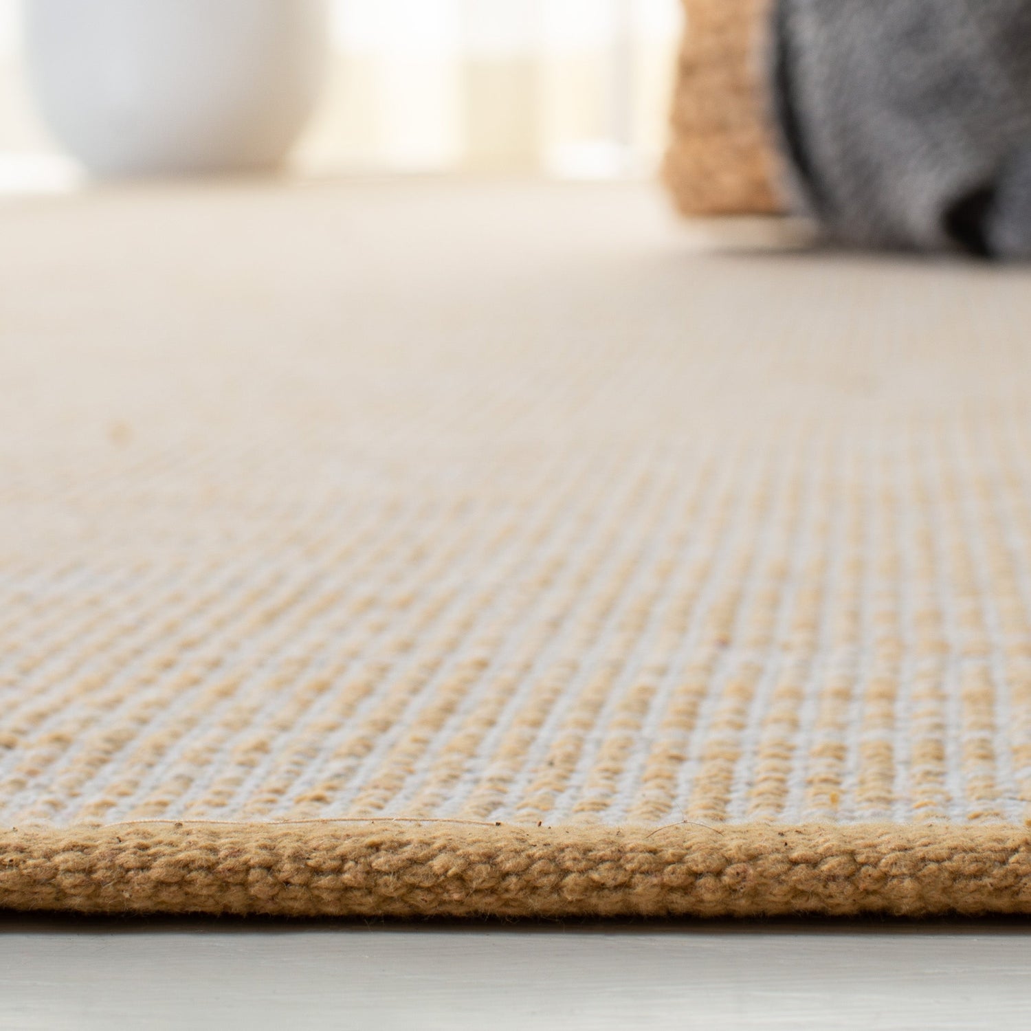 Safavieh Montauk Mtk250D Gold Rugs.