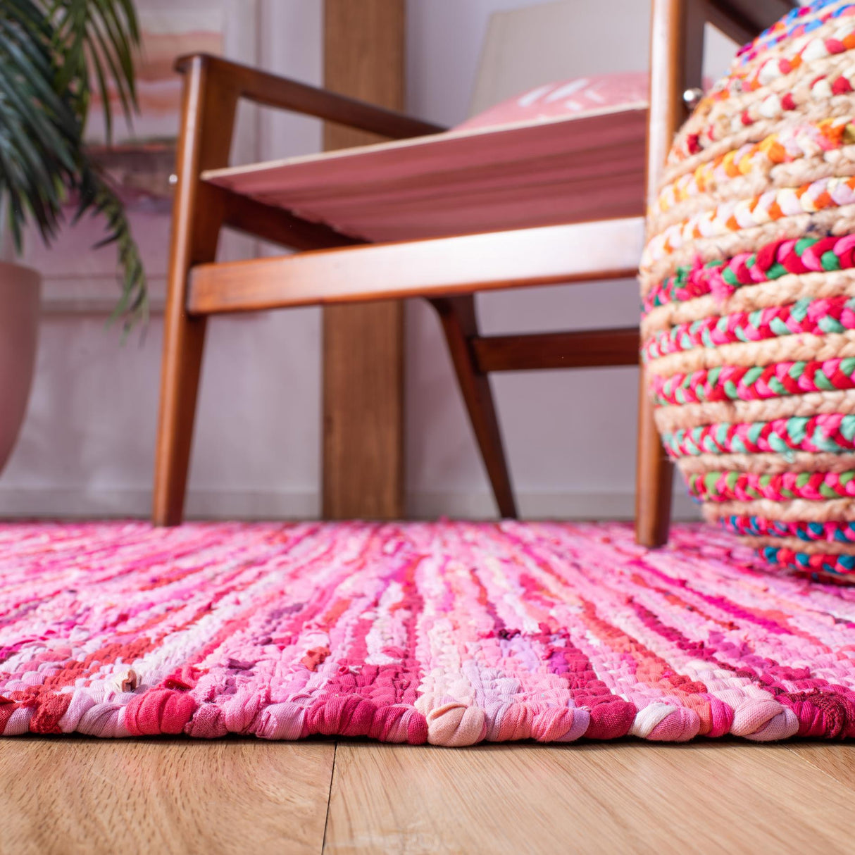 Safavieh Montauk Mtk251U Pink Rugs.