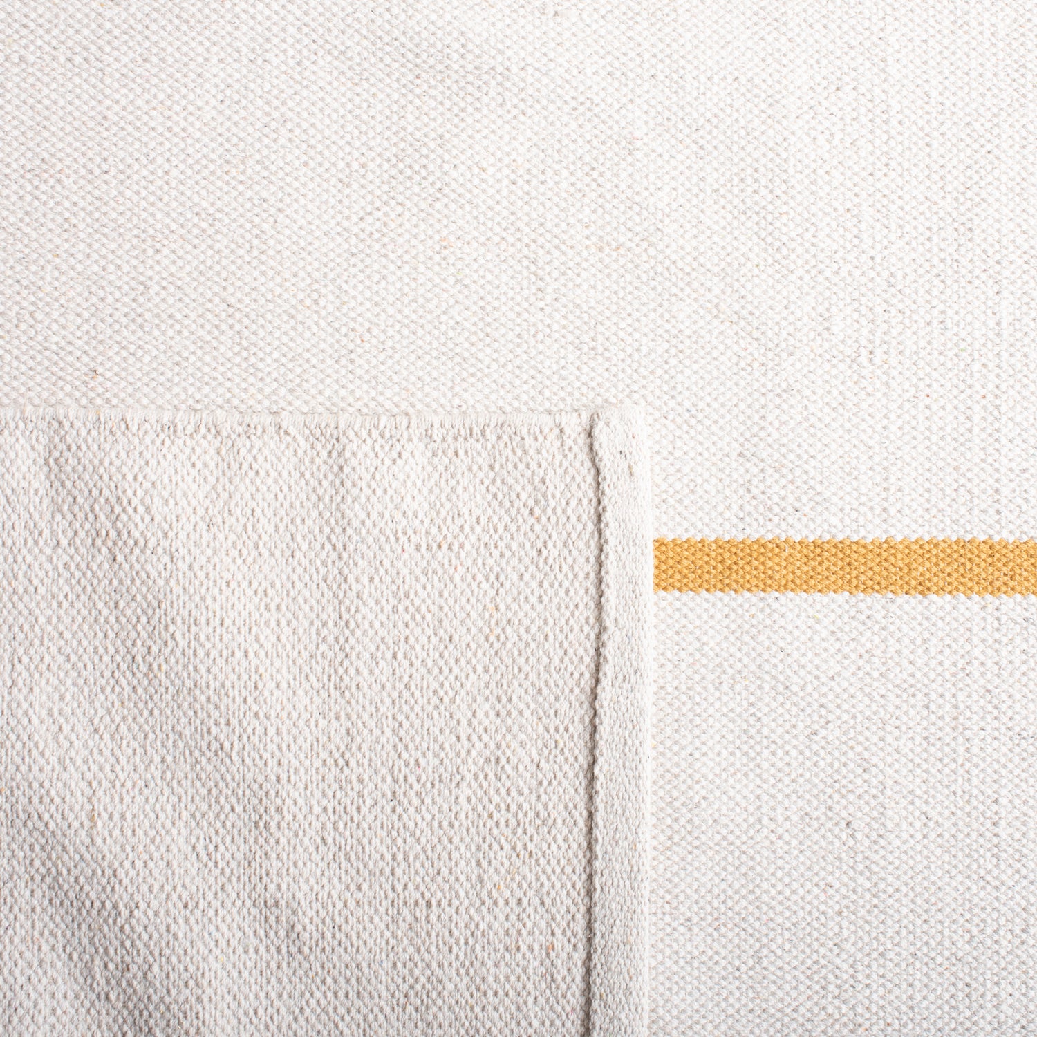 Safavieh Montauk Mtk311C Ivory/Gold Rugs.