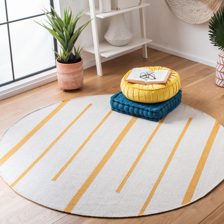 Safavieh Montauk Mtk311C Ivory/Gold Rugs.