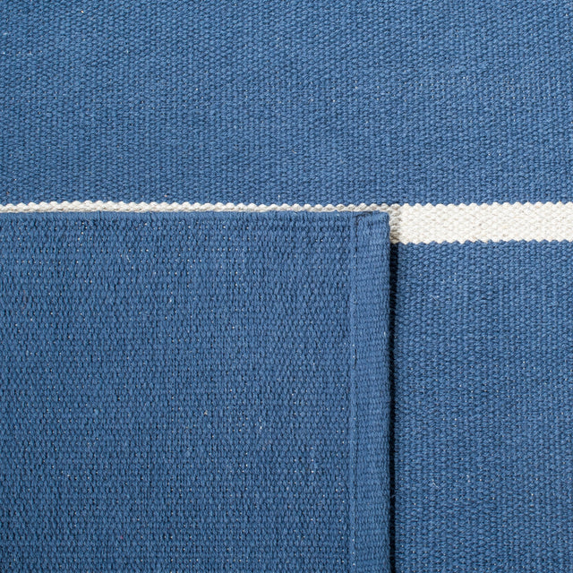 Safavieh Montauk Mtk311N Navy/Ivory Rugs.
