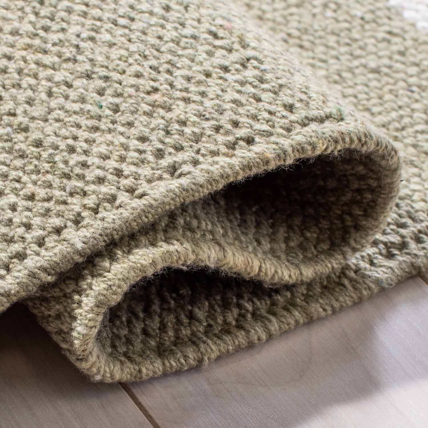 Safavieh Montauk Mtk311W Light Green/Ivory Rugs.