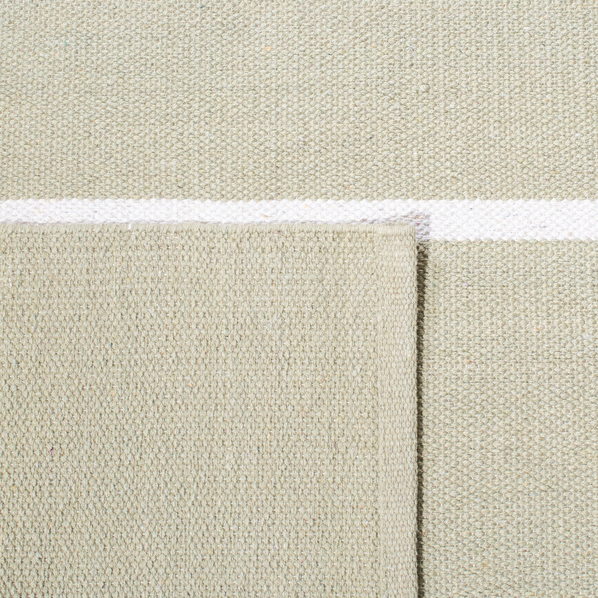 Safavieh Montauk Mtk311W Light Green/Ivory Rugs.