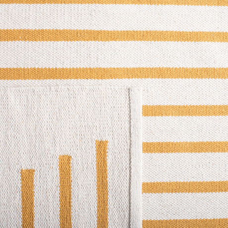 Safavieh Montauk Mtk313C Ivory/Gold Rugs.