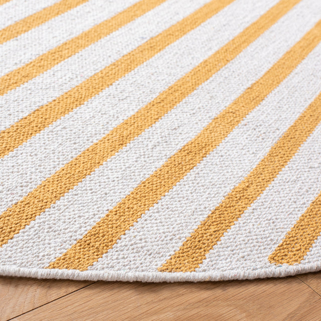 Safavieh Montauk Mtk313C Ivory/Gold Rugs.