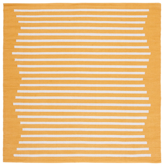 Safavieh Montauk Mtk313D Gold/Ivory Rugs.