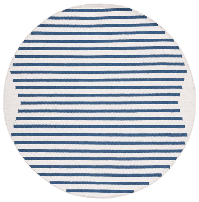 Safavieh Montauk Mtk313M Ivory/Navy Rugs.