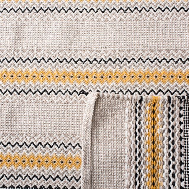 Safavieh Montauk Mtk536D Gold/Beige Rugs.